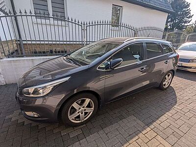 Kia cee'd Sportswagon 1.6 GDI DCT Spirit, AHK, Navi