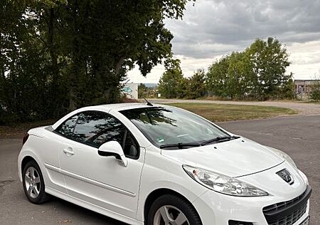 Peugeot 207 CC Active 1,6l // TÜV bis 02/26