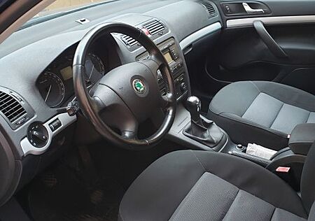 Skoda Octavia 1.6 Elegance Elegance