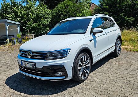 VW Tiguan Volkswagen 2.0 TDI DSG 4M 239PS R-Line Panorama-Dach