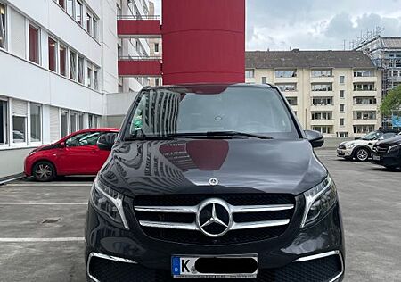 Mercedes-Benz V 250