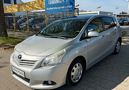 Toyota Verso Travel KLIMA NAVI KAMERA