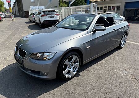 BMW 320i *Scheckheft,Voll,Leder,Navi*