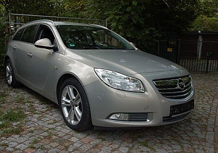 Opel Insignia 2.0 CDTI 118k NEÜ TÜV HÜ MÖGLISCH