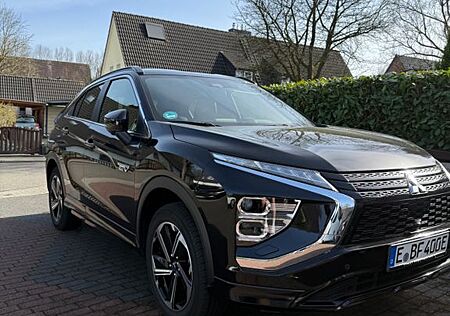 Mitsubishi Eclipse Cross 2.4 PLUG-IN HYBRID - Top Zustand
