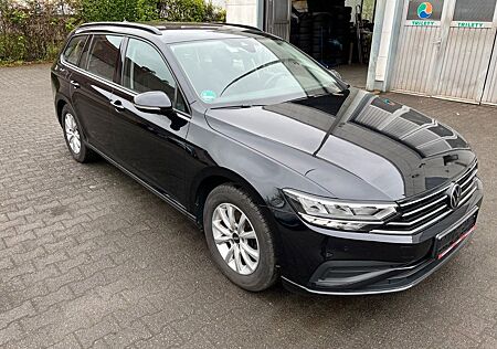 VW Passat Variant Volkswagen Passat Var. 2.0TDI DSG Navi LED RFK ACC ALU AHK