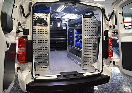 Opel Vivaro Elegance L3 3-Sitze Aut Navi Kamer Regale