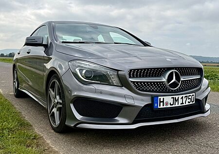 Mercedes-Benz CLA 180 AMG Line Coupé Xenon Navi Sitzheizung