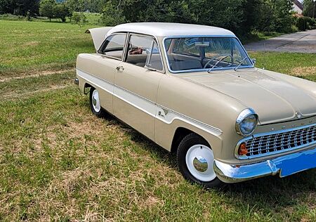Ford Taunus Streifentaunus