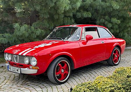 Alfa Romeo GTV 2000