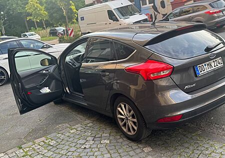 Ford Focus 1,0 EcoBoost 92kW SYNC Edition SYNC Ed...