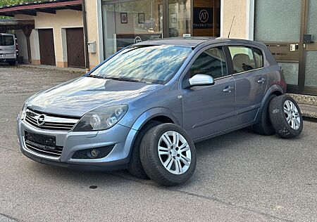 Opel Astra H 1.6*TÜV bis 12/2026*Teilleder*8 Reifen