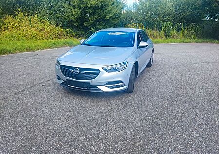 Opel Insignia zu verkaufen / scheckheftgepfleVollauss