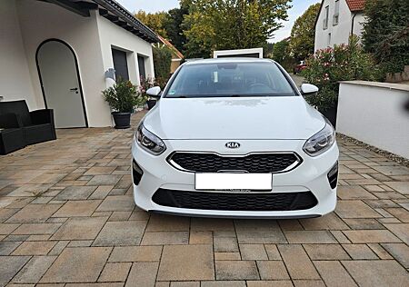 Kia Cee'd / Ceed 1.4 T-GDI DCT Spirit Spirit