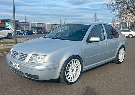 VW Bora Volkswagen V5 2.3 Highline
