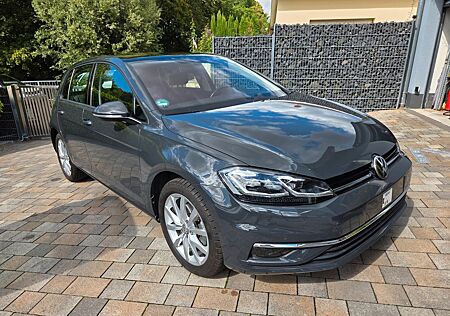 VW Golf Volkswagen 7 Highline Navi LED PANO 17" Key Ufrei 1Hd