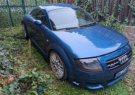 Audi TT Coupe 1.8T quattro 165 kW -