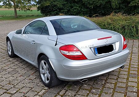 Mercedes-Benz SLK 280 - 7G Tronic / Bi-Xenon / Navi /Airscarf