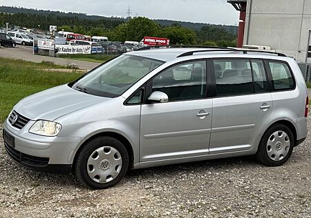 VW Touran Volkswagen 1.6 FSI *KLIMAAUTOMATIK*TEMPOMAT*6.GANG*