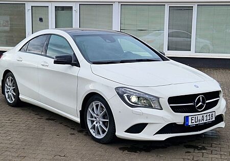 Mercedes-Benz CLA 200 -d Standheizung, Panoramadach