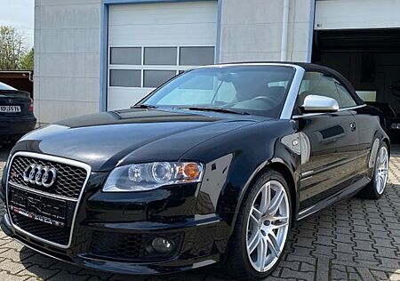 Audi RS4 4.2 quattro Cabriolet -
