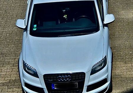 Audi Q7 3.0 TDI (DPF) quattro tiptronic -
