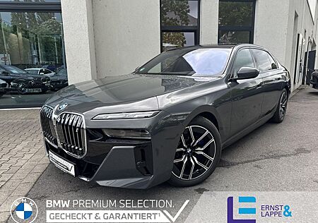 BMW i7 xDrive60 M Sport || Pano TheatreScreen el.Tür