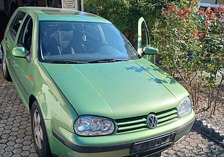 VW Golf Volkswagen 1.6 Basis