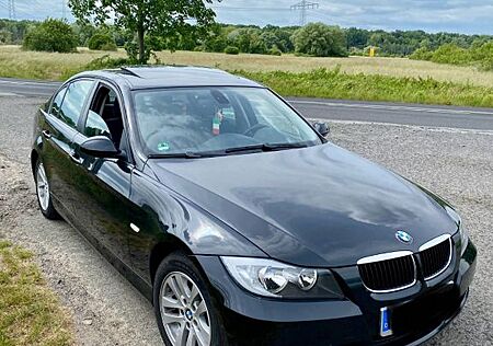 BMW 318i -