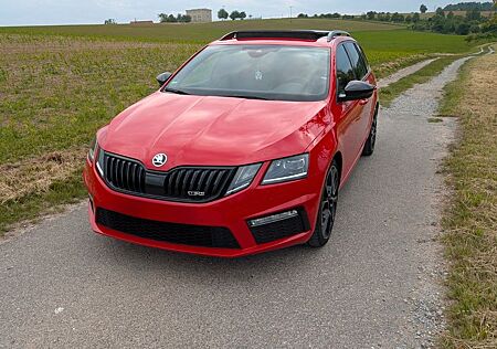 Skoda Octavia 2.0 TSI DSG RS 245 Combi RS