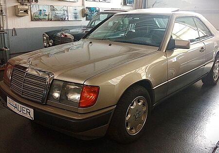Mercedes-Benz C 230
