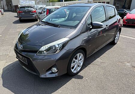 Toyota Yaris Hybrid Club *Scheckheft,Navi,Sitzheitzung*