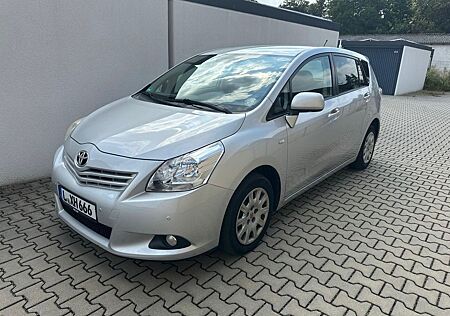 Toyota Verso 1.8l 7 Sitzer/ Tempomat/ Klima