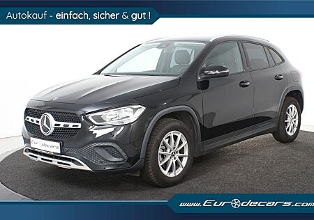Mercedes-Benz GLA 180 *1.Hand*T-Leder*SHZ*Park ass.*Navi*