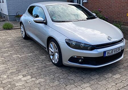 VW Scirocco Volkswagen 2.0 TSI DSG -