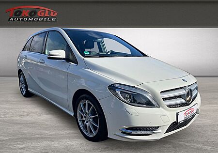 Mercedes-Benz B 180 Sportpaket El. Panodach Bi-Xenon SD Parkle