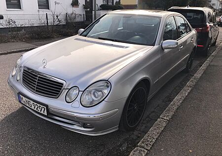 Mercedes-Benz E 200 Kompressor Avantgarde Automatik Schiebedac