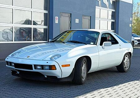 Porsche 928 S 4.7 V8 AUTOMATIK LEDER S-DACH KLIMA OLDTIM