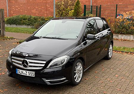 Mercedes-Benz C 180 CDI -CDI*2.HAND*AUTOMATIK*NAVI*KAMERA