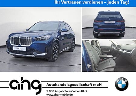 BMW iX1 xDrive30 AHK xLine Comfort Innovation Travel