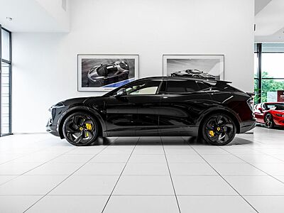 Lotus Eletre EDS 675 R 4WD 112 kWh NP €198.370,- ~Muns