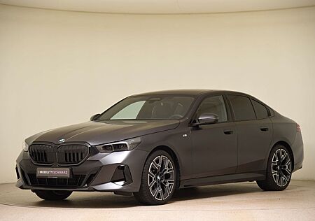 BMW 520d xDrive M Sport Pro LED AHK HUD B&W Keyless