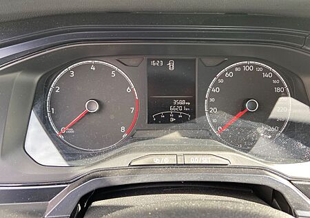 VW Polo Volkswagen 1.0 TSI OPF 70kW beats beats