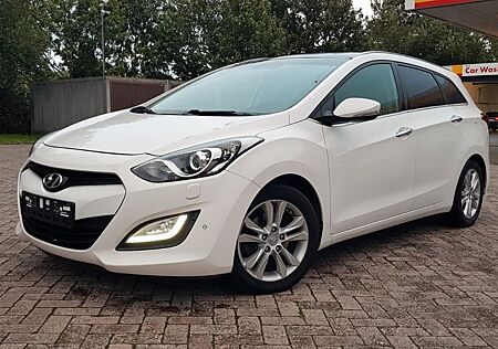 Hyundai i30 1.6 GDI Style Automatik PANORAMA LEDER AHK