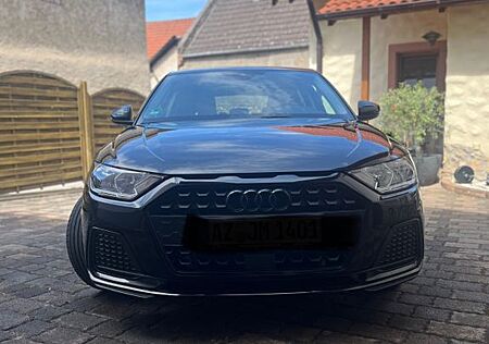 Audi A1 35 TFSI S tronic advanced Sportback advanced