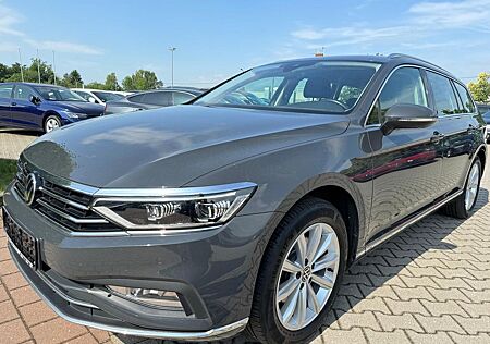 VW Passat Variant Volkswagen Passat Var 2.0TDI Elegance 4Mot Leder Kamera