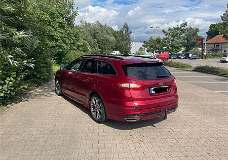 Ford Mondeo 2,0 TDCi 132kW ST-LineTurnier PowerSh...