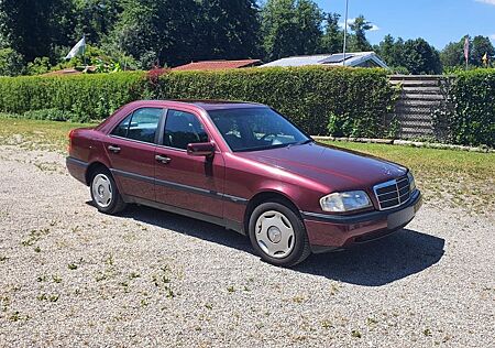 Mercedes-Benz C 180 CLASSIC Classic Automatik