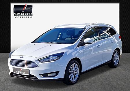 Ford Focus Turnier Titanium/Winterpaket/Design-Paket