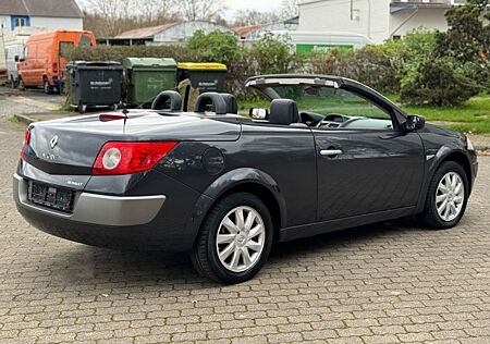 Renault Megane II Coupe / Cabrio Dynamique mit Panorama